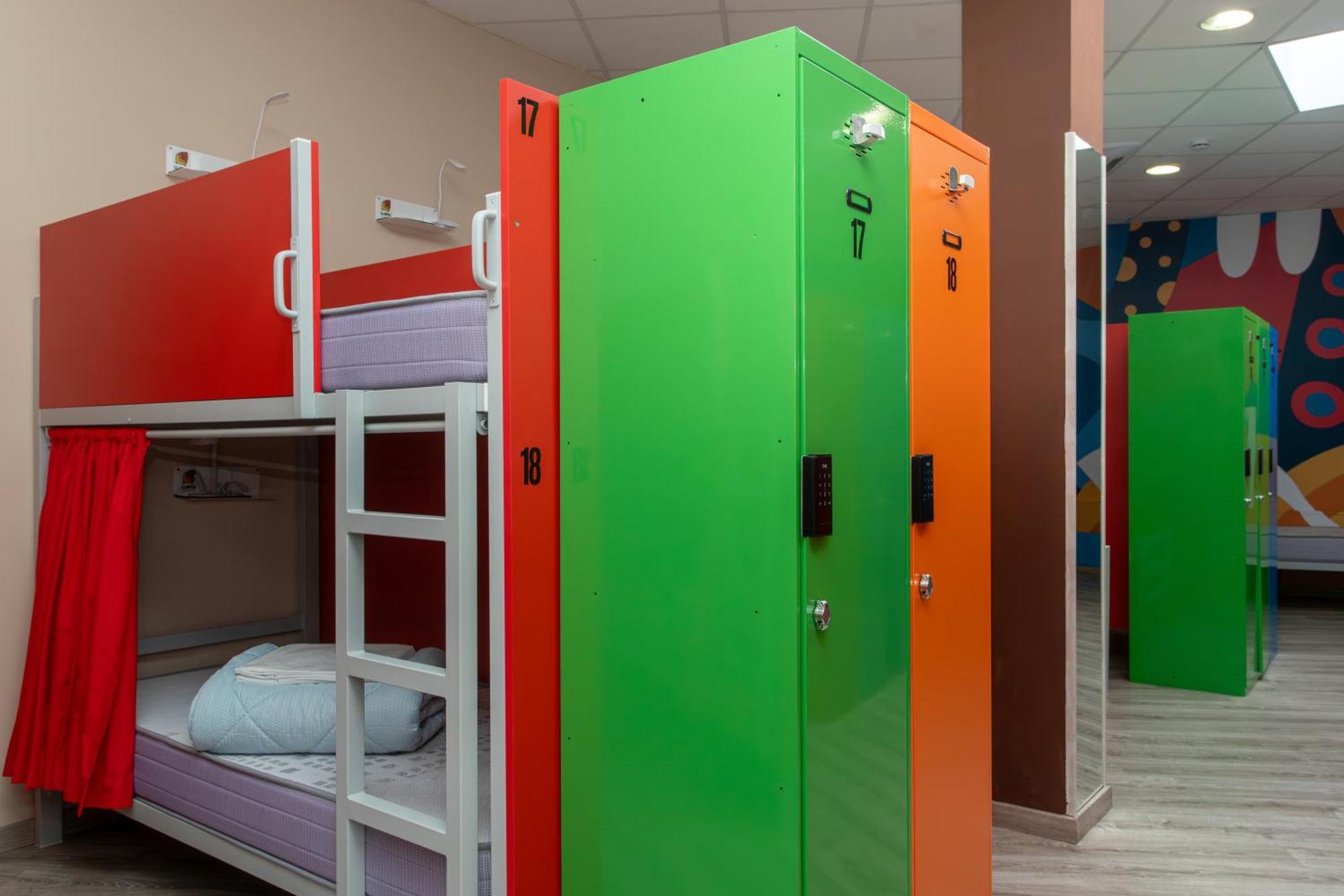 Albergue Hostel 利亚内斯 外观 照片
